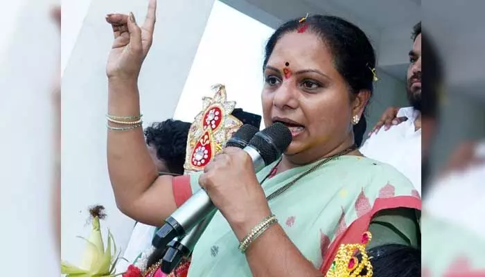 Kavitha, during the Jagruthi Janambata tour in Ranga Reddy, engaged with farmers, youth, and women, emphasizing the district’s development needs.
