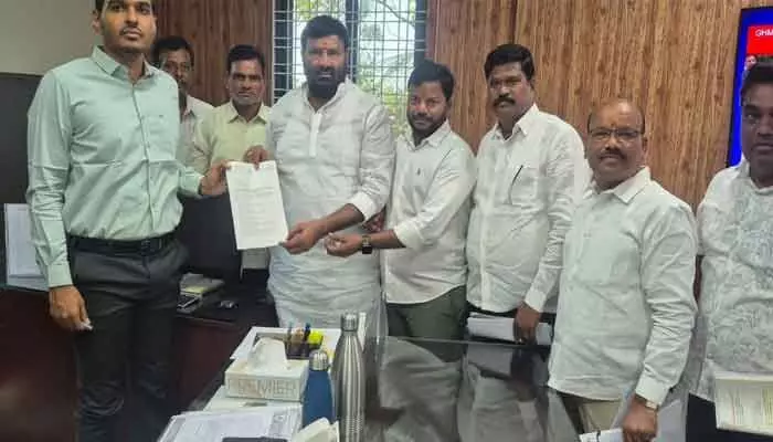 Former MLA Kuna Srisailam Goud urged the Collector to remove prohibited status on patta lands in Gajularamaram.