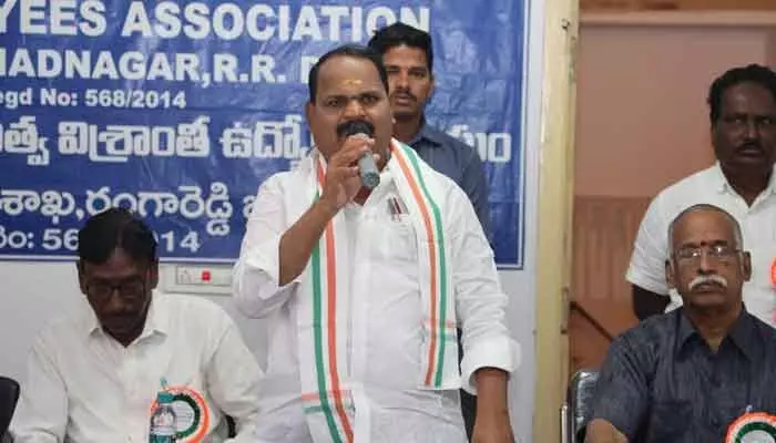 MLA Veerlapalli Shankar attended Pensioners Day in Shadnagar and praised retired employees for their service to society.