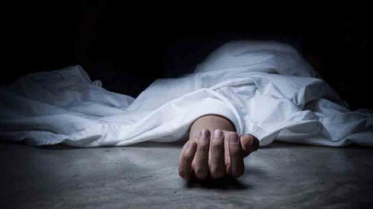 65-year-old Nareddy Lingareddy was found dead by suicide at a cemetery in Gutkinda Annaram, Nalgonda district.