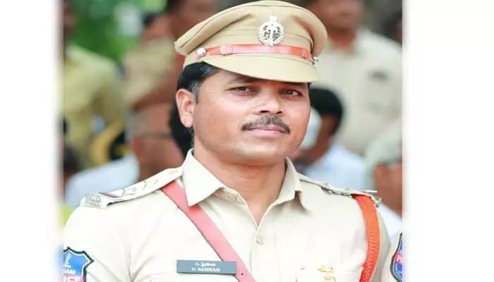 SI Saidulu warns that strict action will be taken if traffic rules and safety norms are violated during New Year celebrations.