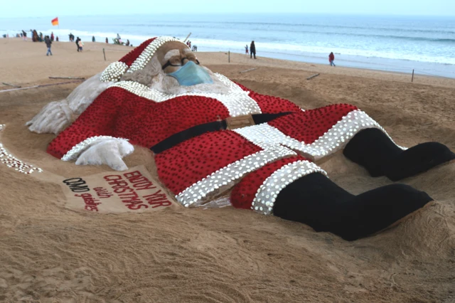 Renowned sand artist Sudarsan Pattnaik created the world’s largest Santa Claus sand sculpture in Puri, setting a new world record.