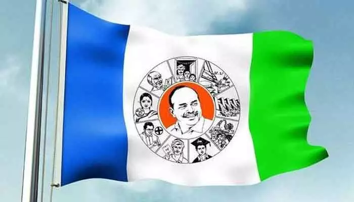 Ex-YSRCP leader Shake Niyaz quits YSRCP and joins TDP in Anantapur, delivering a major setback to the ruling party.